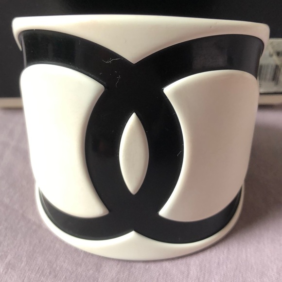 CHANEL Jewelry - Price Reduction⚡️CHANEL Cuff Bracelet